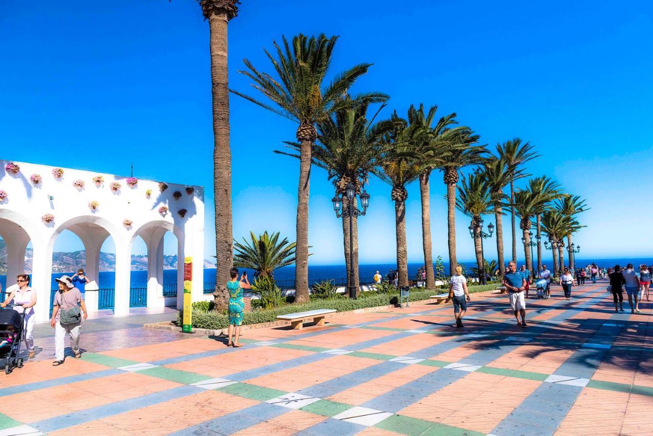 Nerja Center Apartment With Sea View Kültér fotó